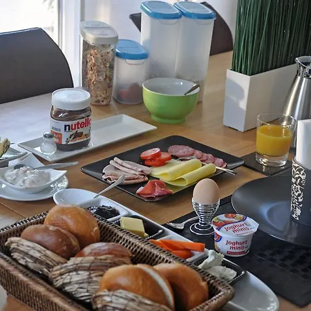 Frankfurt Bed & Breakfast 3*