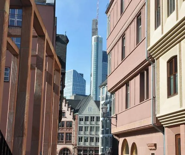 Frankfurt 3* Frankfurt nad Mohanem